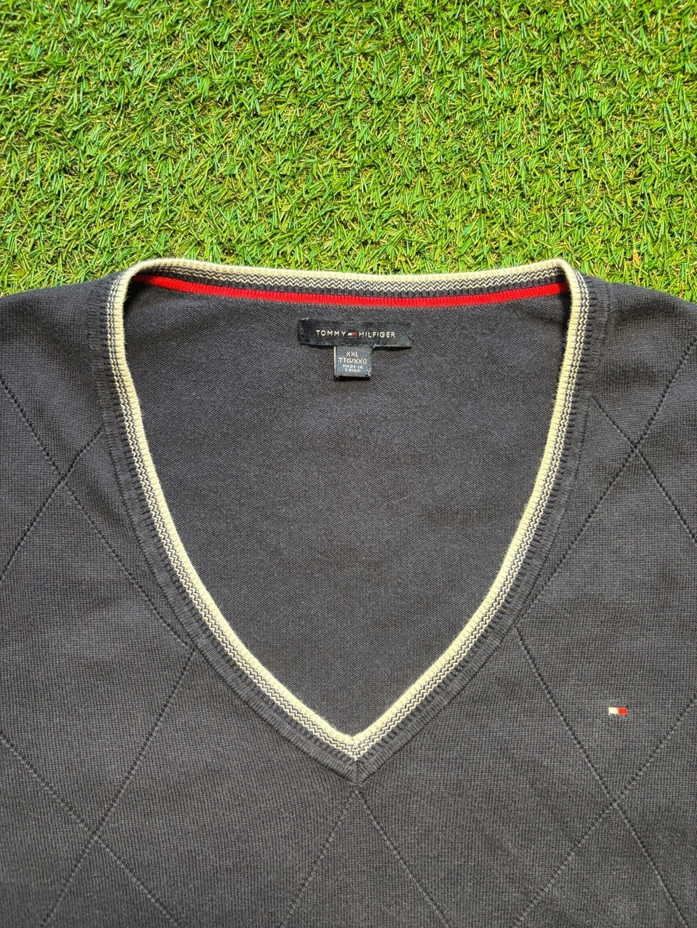 2000s Tommy Hilfiger sweater